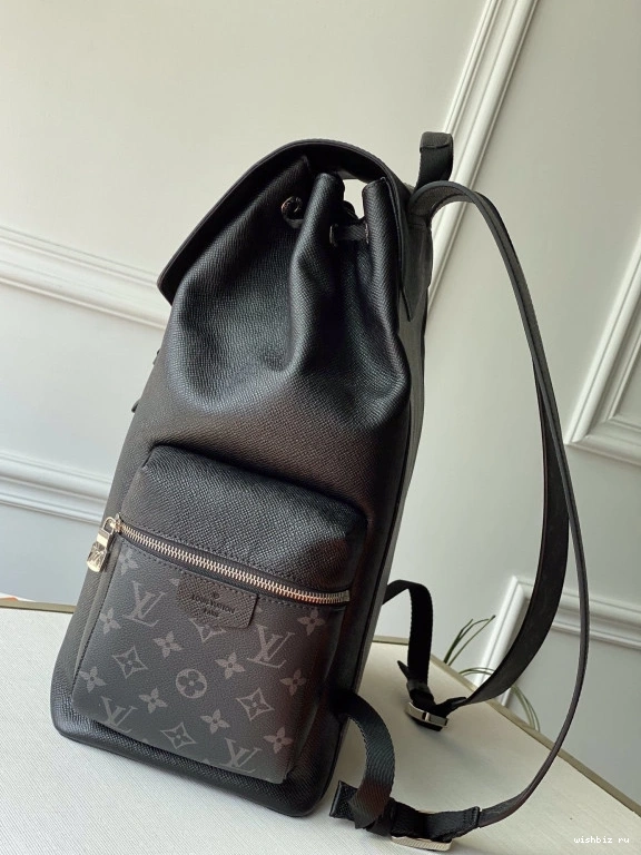 WIS VUITTON OUTDOOR BACKPACK LOUIS 1123